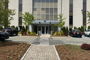 Hackensack NJ VA Outpatient Clinic Image