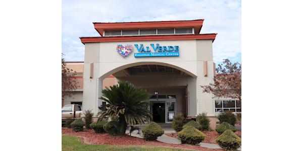 Val Verde Regional Medical Center Image